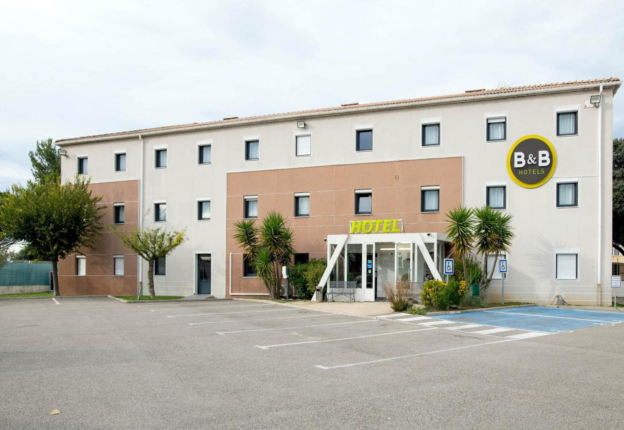 B&B Hotel Bollène Exteriör bild