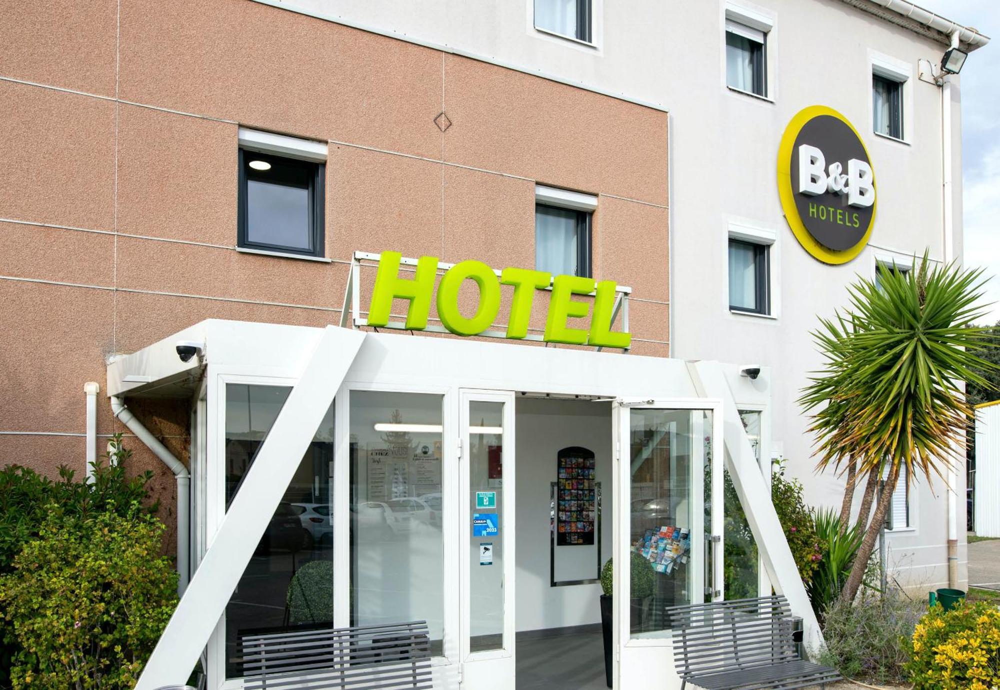 B&B Hotel Bollène Exteriör bild